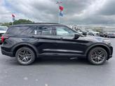 Thumbnail of 2025 Agate Black Metallic Ford Explorer