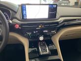 Thumbnail of 2025 Platinum White Pearl Acura MDX