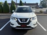 Thumbnail of 2017 White Nissan Rogue