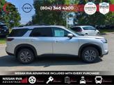 Thumbnail of 2025 Brilliant Silver Metallic Nissan Pathfinder