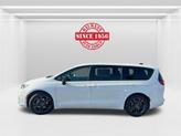 Thumbnail of 2026 Bright White Clearcoat Chrysler Pacifica