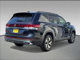 Thumbnail of 2026 Deep Black Volkswagen Atlas