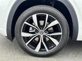 Thumbnail of 2025 Opal White Pearl Volkswagen Atlas