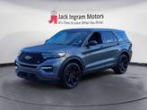 Photo of 2022 Carbonized Gray Metallic Ford Explorer