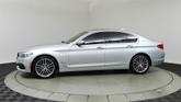 Thumbnail of 2018 Glacier Silver Metallic BMW 530e