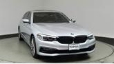 Thumbnail of 2018 Glacier Silver Metallic BMW 530e