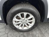 Thumbnail of 2020 Bright White Clearcoat Jeep Cherokee