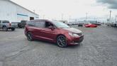 Thumbnail of 2019 RED Chrysler Pacifica