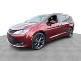 Photo of 2019 RED Chrysler Pacifica