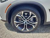 Thumbnail of 2022 Mineral White Metallic BMW X5