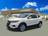 Photo of 2021 Pearl White Tricoat Nissan Rogue Sport