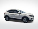 Thumbnail of 2021 Pearl White Tricoat Nissan Rogue Sport