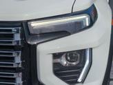 Thumbnail of 2023 Summit White GMC Canyon