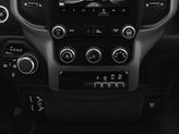 Thumbnail of 2025 Diamond Black Crystal Pearl-Coat Exterior Paint RAM 1500