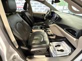 Thumbnail of 2020 Bright White Clearcoat Chrysler Pacifica