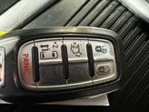 Thumbnail of 2020 Bright White Clearcoat Chrysler Pacifica