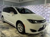 Thumbnail of 2020 Bright White Clearcoat Chrysler Pacifica