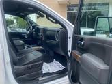 Thumbnail of 2022 Iridescent Pearl Tricoat Chevrolet Silverado 2500