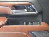 Thumbnail of 2024 Onyx Black GMC Sierra 2500