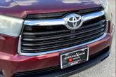Thumbnail of 2015 Ooh La La Rouge Mica Toyota Highlander