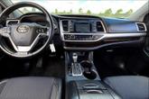 Thumbnail of 2015 Ooh La La Rouge Mica Toyota Highlander