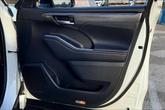 Thumbnail of 2024 Wind Chill Pearl Toyota Highlander