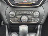 Thumbnail of 2022 Diamond Black Crystal Pearlcoat Jeep Cherokee