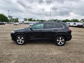 Thumbnail of 2022 Diamond Black Crystal Pearlcoat Jeep Cherokee