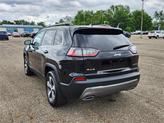 Thumbnail of 2022 Diamond Black Crystal Pearlcoat Jeep Cherokee