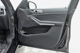 Thumbnail of 2022 Black Sapphire Metallic BMW X7