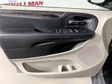 Thumbnail of 2015 Billet Silver Metallic Clearcoat Chrysler Town & Country