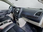 Thumbnail of 2015 Billet Silver Metallic Clearcoat Chrysler Town & Country
