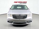 Thumbnail of 2015 Billet Silver Metallic Clearcoat Chrysler Town & Country