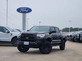Thumbnail of 2020 Black Toyota Tacoma