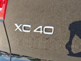 Thumbnail of 2020 Onyx Black Metallic Volvo XC40