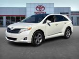 Photo of 2013 White Toyota Venza