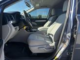 Thumbnail of 2014 Shoreline Blue Pearl Toyota Highlander