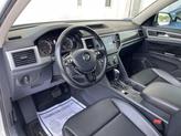 Thumbnail of 2019 Pure White Volkswagen Atlas