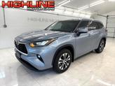 Photo of 2020 Light Blue Toyota Highlander
