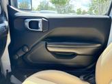 Thumbnail of 2020 Bright White Clearcoat Jeep Gladiator