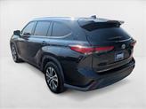 Thumbnail of 2022 Midnight Black Metallic Toyota Highlander