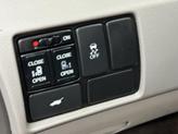 Thumbnail of 2013 Alabaster Silver Metallic Honda Odyssey