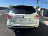 Thumbnail of 2016 White Nissan Pathfinder