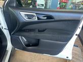 Thumbnail of 2016 White Nissan Pathfinder