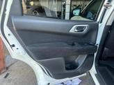 Thumbnail of 2016 White Nissan Pathfinder