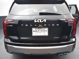 Thumbnail of 2025 Ebony Black Kia Telluride