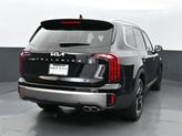 Thumbnail of 2025 Ebony Black Kia Telluride
