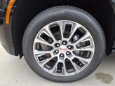 Thumbnail of 2025 Onyx Black GMC Yukon
