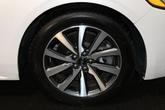 Thumbnail of 2018 White Platinum Lincoln Continental
