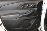Thumbnail of 2022 Iridescent Pearl Tricoat Chevrolet Traverse